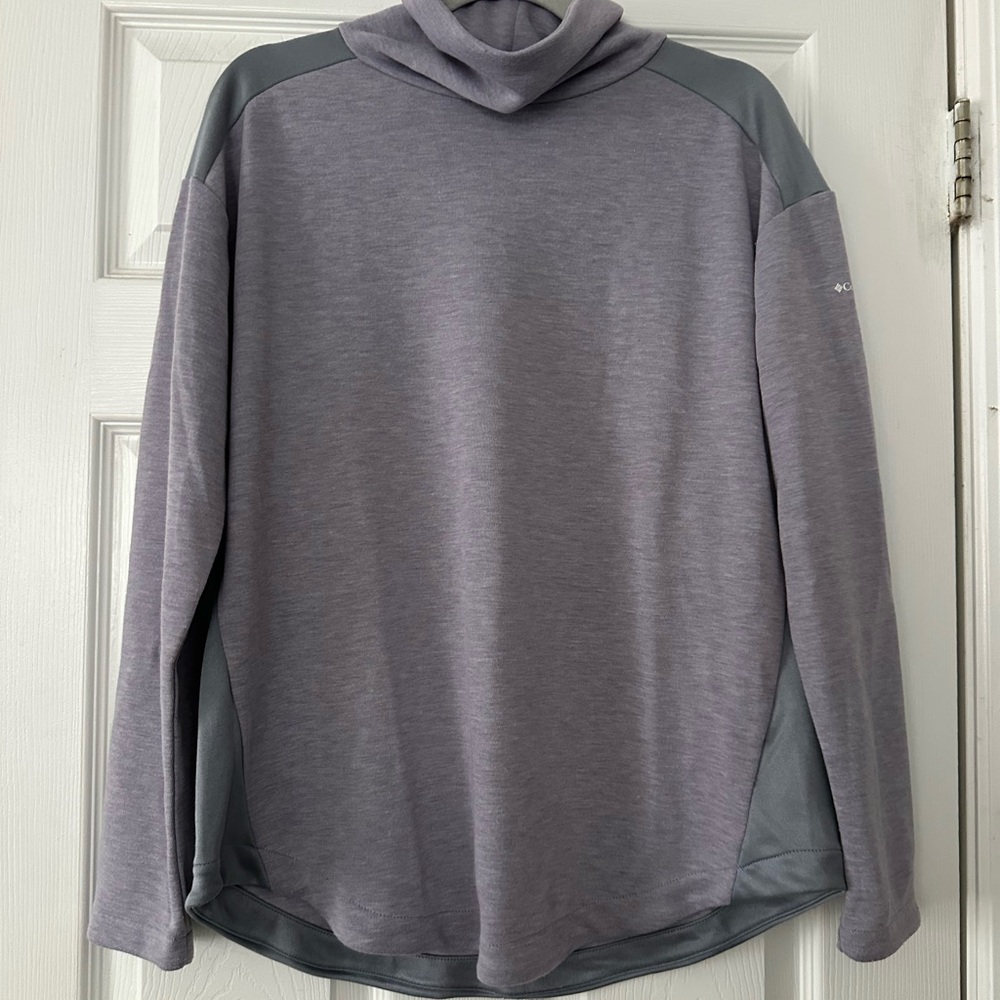Columbia Women’s Heather Gray Turtleneck Sweater